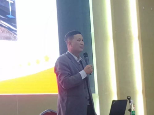 云南經(jīng)濟管理學院第二十一期大學生業(yè)余黨校培訓班結束